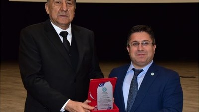 Üniversiteden Ödül Aldı Nedeni Herkesi Duygulandırdı!
