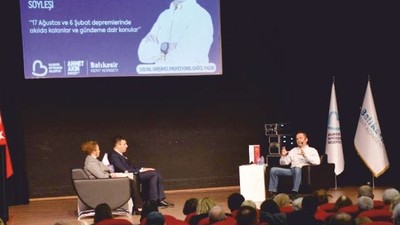 Nasuh Mahruki Balıkesirlilere Depremde 72'i Saati Anlattı