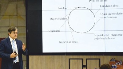 Balıkesir Büyükşehir Belediyesi personeline protokol eğitimi