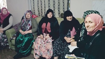 Şalvarları Giydiler Kapı Kapı Gönül Aldılar