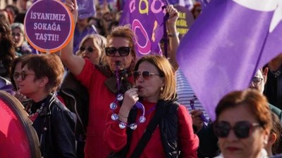 Ayvalık’ta 8 Mart Coşkusu: Kadınlar İçin Birlik ve Dayanışma Günü