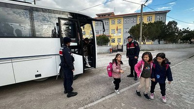 Balıkesir'de Okul Çevrelerinde Jandarma'dan Denetim!