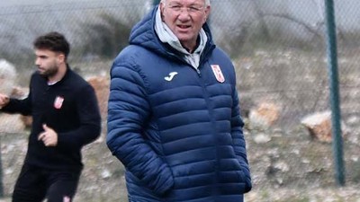 Balıkesirspor Teknik Direktörü İsmail Ertekin'den Şampiyonluk Mesajı