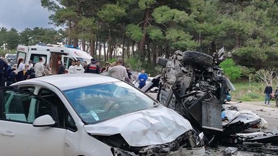 Savaştepe-Soma Yolunda Zincirleme Kaza: 2 Ölü, 11 Yaralı