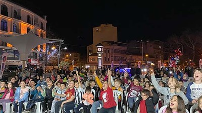 Sındırgı’da Çocuklar Ramazan Coşkusunu Doyasıya Yaşıyor