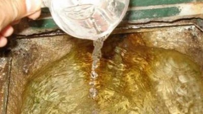 Zemzem Suyunun Mucizesi: Neden Bozulmaz ve Önemi Nedir?