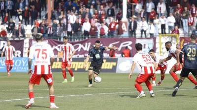 Bandırmaspor: 2 - Ümraniyespor: 0