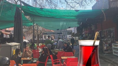 Esnaf Yaptı Halk Çay İçip Seyrediyor