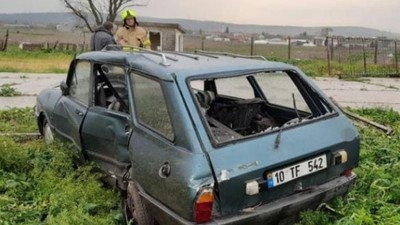 Gönen'de Sürücü Yoldan Çıktı!