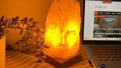 Balıkesirliler Dekorasyonda Tuz Lambası Kullanıyor