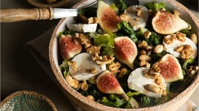 Ramazan Sofralarına Özel İncirli Salata
