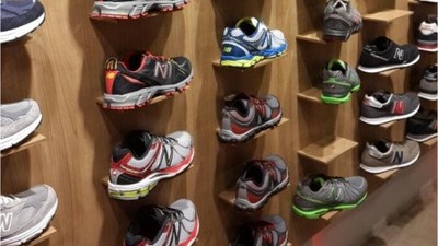 Balıkesir'de Spor Ayakkabı Modası Başladı!