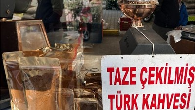 Balıkesir'in Semt Pazarı Çekilmiş Kahve Kokuyor