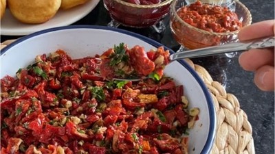 İftar Sofranız İçin Lezzetli Seçenek: Kuru Domates Salatası