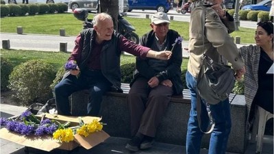 Balıkesir'de Havalar Isındı Çiçek Satışı Başladı