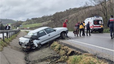 Balıkesir-Bursa Karayolunda Kaza! 2 Yaralı