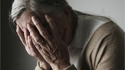 Yaşlılarda Depresyona Neden Olan 10 Faktör