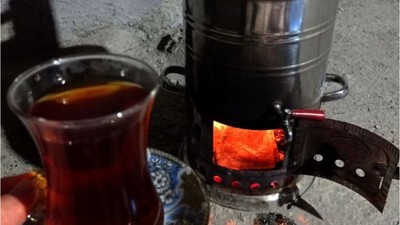 Balıkesirliler İftardan Sonra Semaverde Çay İçiyor