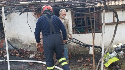 Yanlışlıkla komşusunun evini yaktı