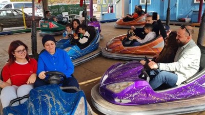 Akçay’da Lunapark Sezonu Erken Açıldı
