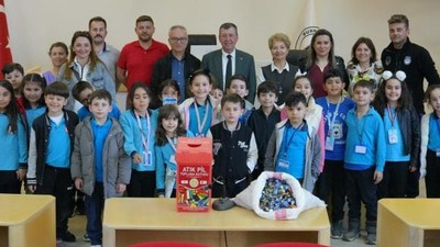 Burhaniye'de 20 Kilo Atık Pili Bakın Ne Yaptılar!