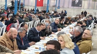 Başkan Ahmet Akın, Savaştepe’de iftar yemeği