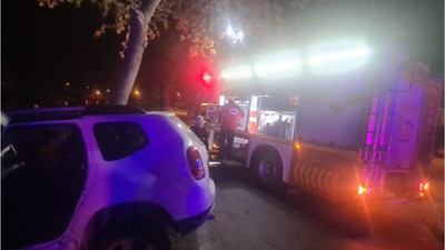 Edremit’te Otomobil Ağaca Çarptı Sonrası...