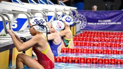 Balıkesir’de Yüzme 2. Etap Yarışları Başladı