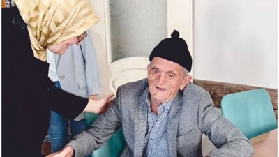 Belgin Uygur’dan Hayat Kurtaran Kahramana Ziyaret! Dursunbey sevgi evi kahramanlık ödülü
