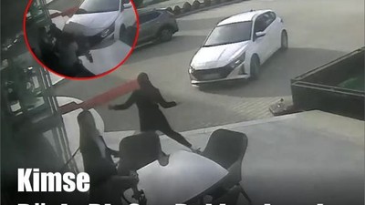 Her Şey Saniyeler İçinde Oldu! Motosiklete Çarpıp Mağazaya Daldı!
