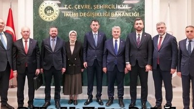 Balıkesir Heyetinden Bakan Kurum’a Ziyaret