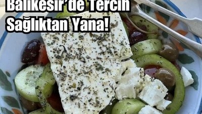 Balıkesir'de Sağlıklı Öğün Tercihi: Peynirli Zeytinli Salata