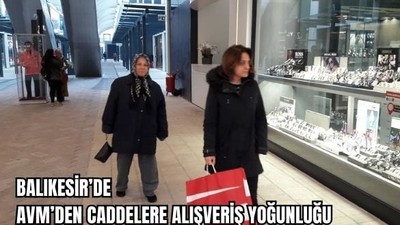 Balıkesir'de Anneler Günü Öncesi Çarşı Doldu