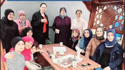 Muhtardan Anneler Günü Sürprizi!
