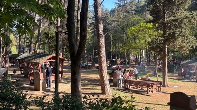Balıkesir'de Değirmen Boğazı Mesire Alanı Tıklım Tıklım