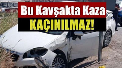 Bu Kavşakta Kaza Kaçınılmaz! İki Araç Çarpıştı