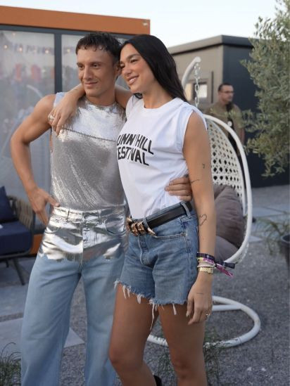 Dua Lipa ile Edis Sahne Arkasında Ne Konuştular? - Resim: 6