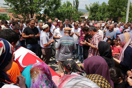 KEPSUT'A ŞEHİT ATEŞİ DÜŞTÜ - 2. resim