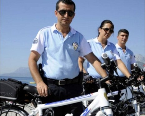 Edremit'te Bisikletli Polis Timleri Görevde