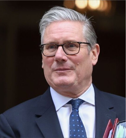 İngiltere Başbakanı Keir Starmer İstifa Etti