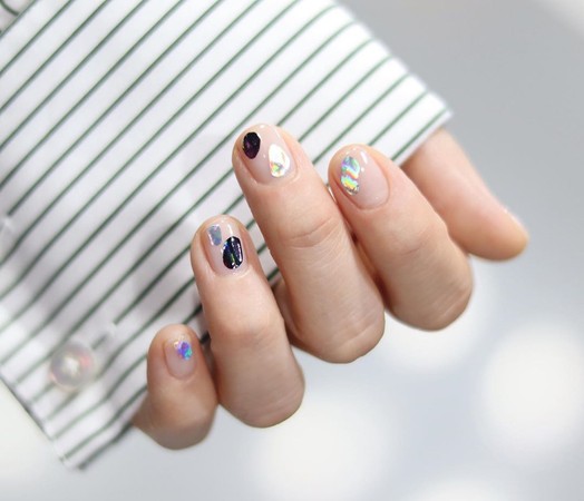 Kısa Tırnaklar İçin İdeal Nail Art Fikirleri