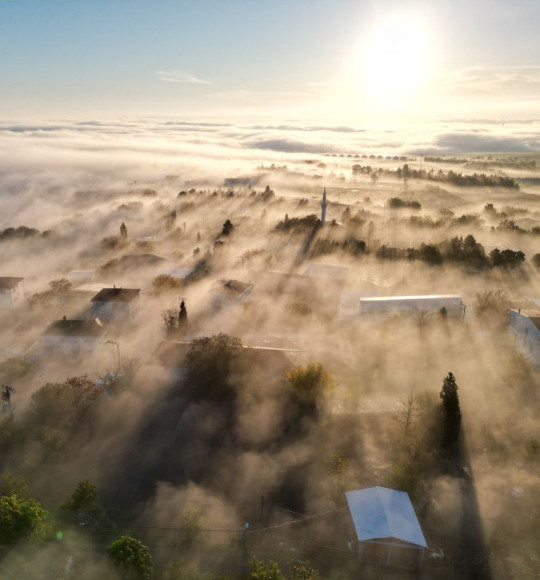 Marmara’yı Saran Sis Büyüledi: Tekirdağ’dan Görüntüler Kartpostallıktı