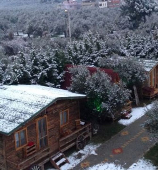 Balıkesir'de Kazdağları'na Mevsimin İlk Karı Düştü