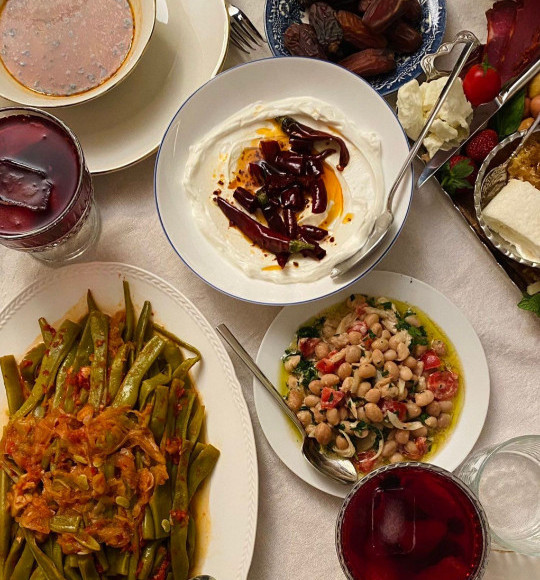 Öğrencilerin İftar Tercihi: Ne Yemeyi Tercih Ediyorlar?