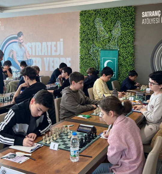 Balıkesir’de 7’den 77’e Satranç Turnuvası