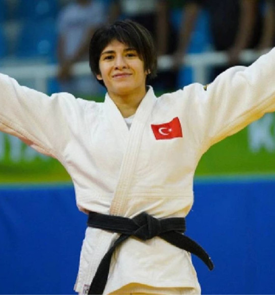 Milli judocu Tuğçe Beder, Gürcistan'da altın madalya kazandı