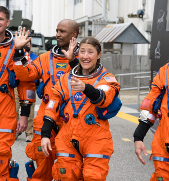 Astronotlar Ay'ın Görülmemiş Bölgelerini Keşfedecek