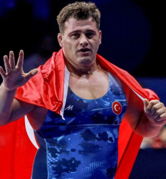 Rıza Kayaalp'ten Arnavutluk'ta tarihi şampiyonluk: 13. Kez Zirvede