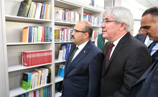 yeni kütüphanaeler