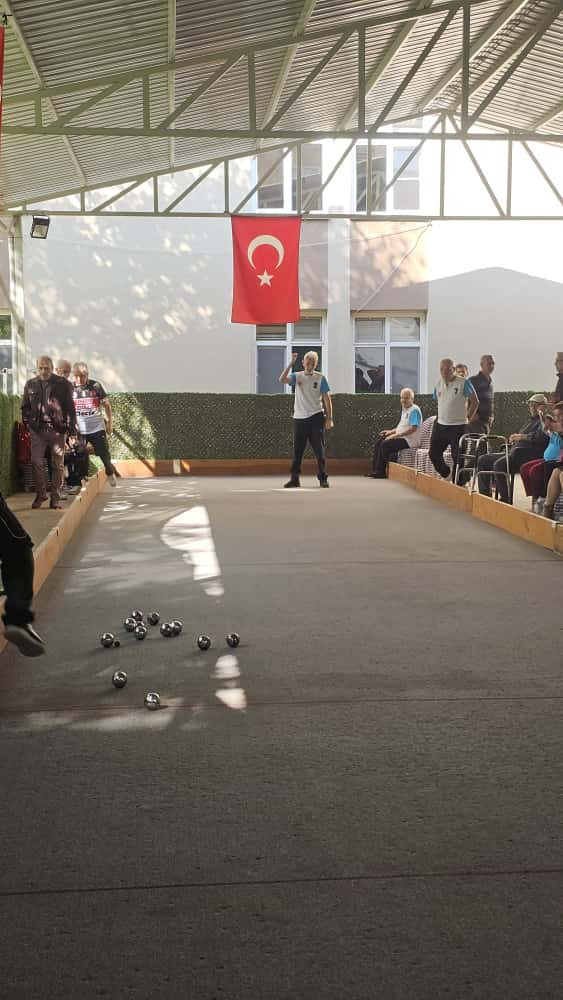 Bocce Nedir? Balıkesir Huzurevi Sakinlerinin İlginç Oyunu - 2. resim